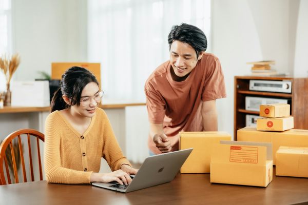 Comment les entreprises de services de déménagement peuvent-elles utiliser le marketing digital pour attirer des clients?